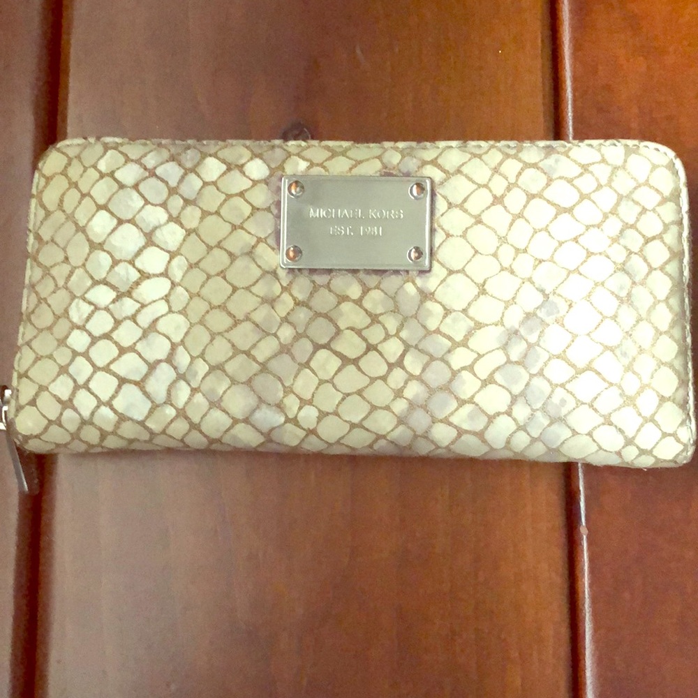 Gray snake skin print Michael Kors wallet